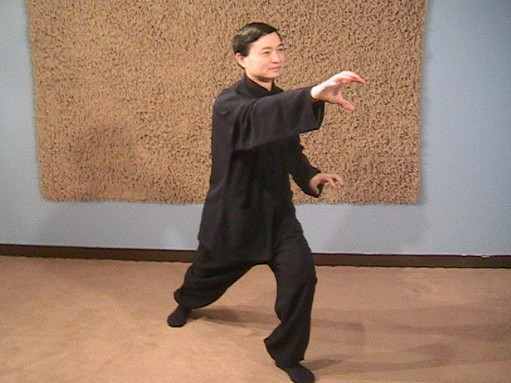 Qigong and Taichi | Gold Living Acupuncture